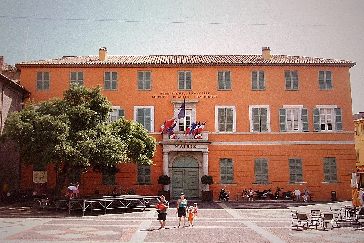 Fréjus — vue de la ville